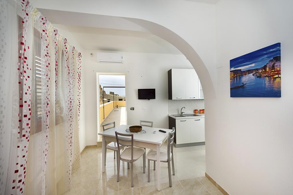 Casa Vacanza Saraceno Apartment Castellammare del Golfo Ruang foto