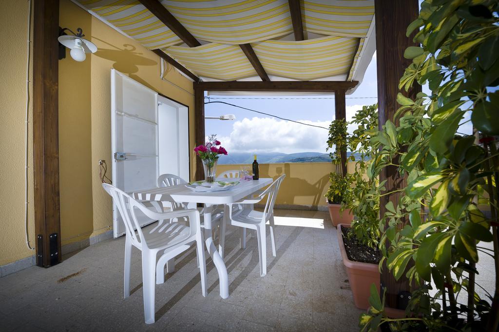 Casa Vacanza Saraceno Apartment Castellammare del Golfo Ruang foto